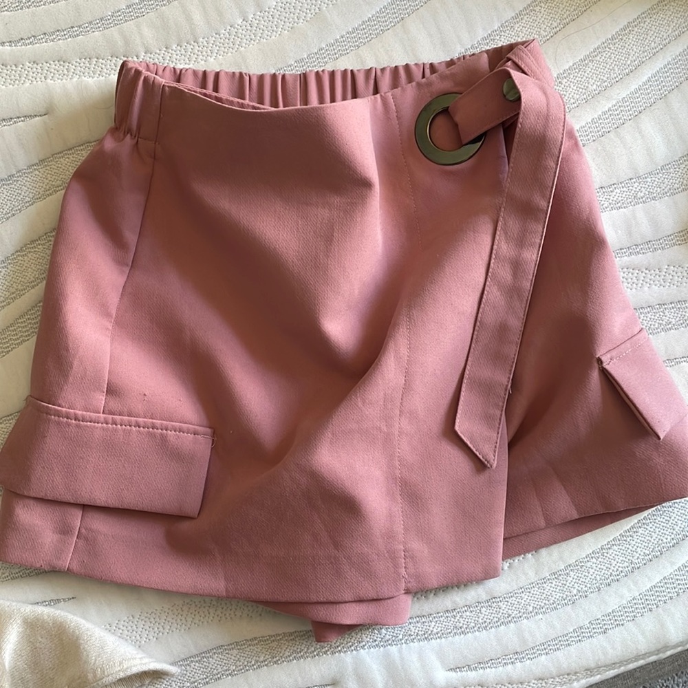 Bershka skort size 4